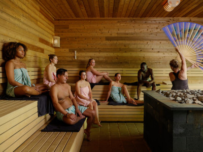 Hot & cold sauna special